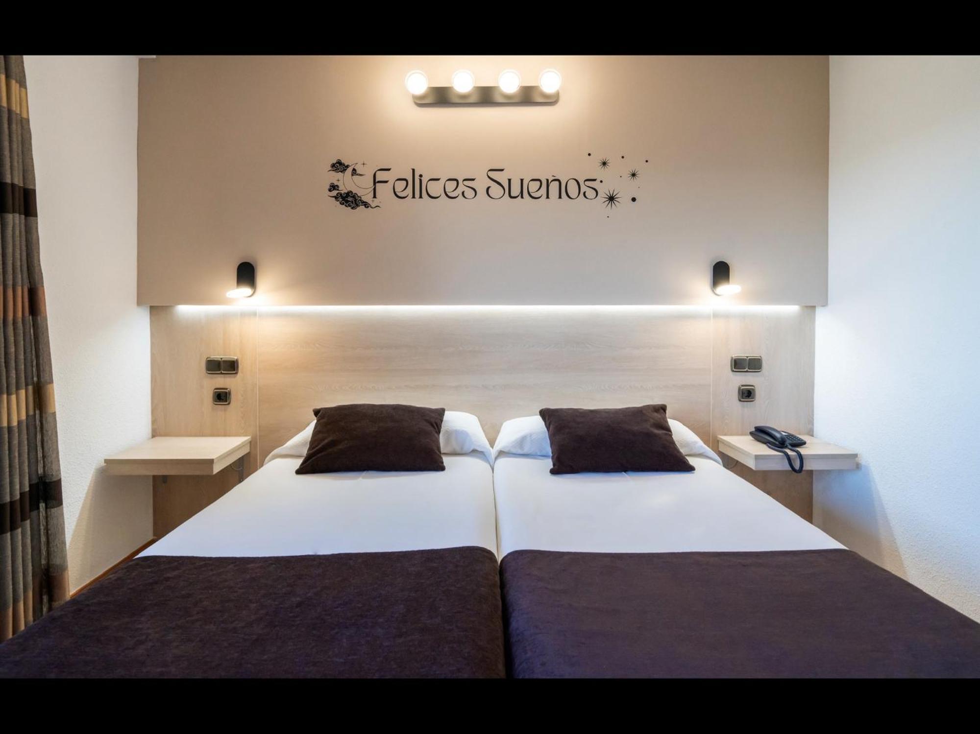 Hotel Mozárbez Salamanca Bagian luar foto
